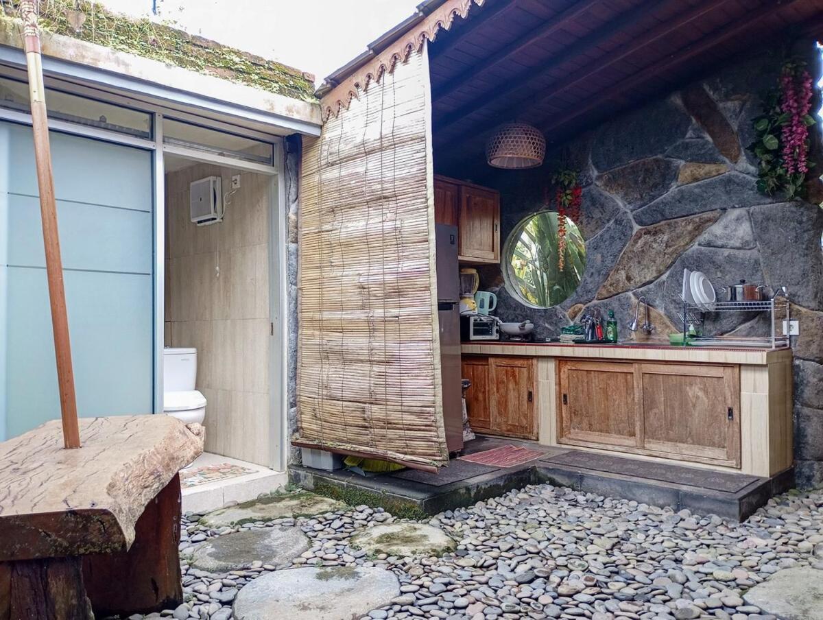 Nyoman Sandat House 1 Ubud  Luaran gambar